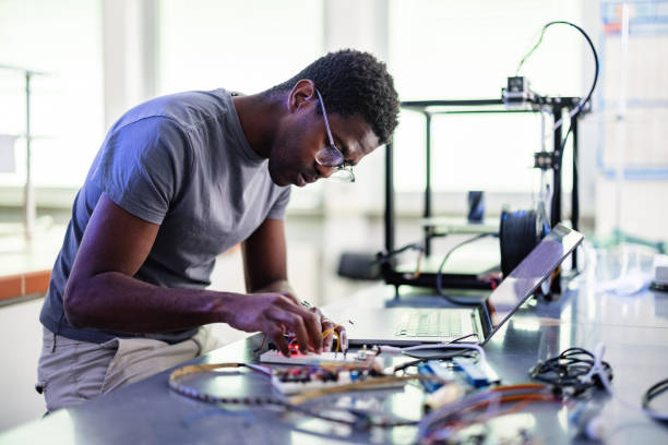 HIGHER NATIONAL DIPLOMA IN ELECTRICAL AND ELECTRONICS ENGINEERING